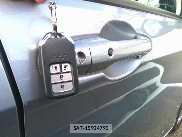 Honda FREED 2022-07 8354545-18
