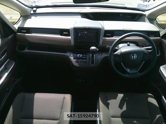 Honda FREED 2022-07 8354545-1