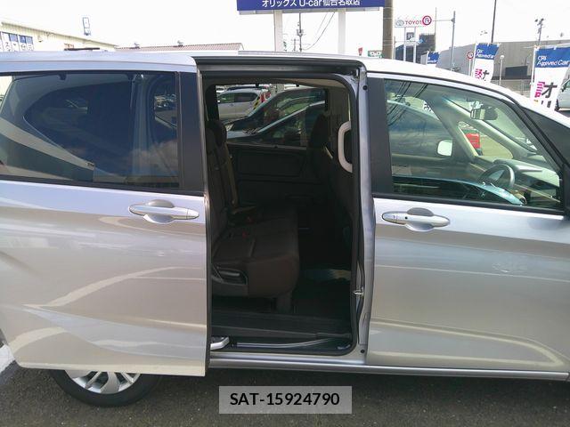 Honda FREED 2022-07 8354545-27