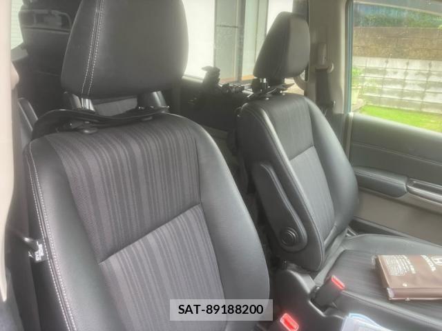 Honda FREED 2017-04 8796033-14
