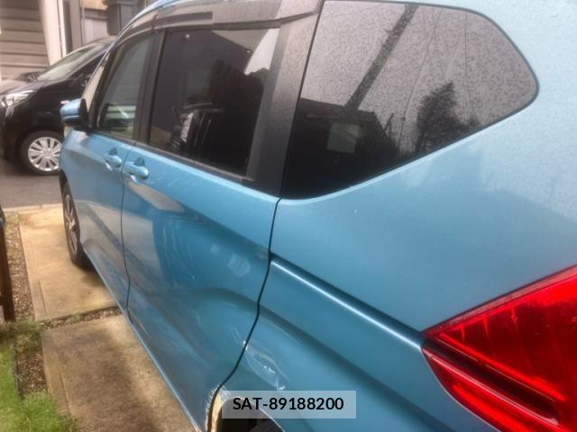 Honda FREED 2017-04 8796033-4