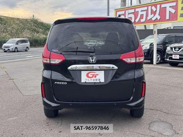Honda FREED 2022-01 8871060-3