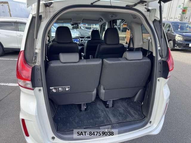 Honda FREED 2019-08 8871059-24
