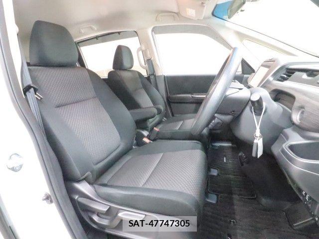 Honda FREED 2023-04 8879873-3