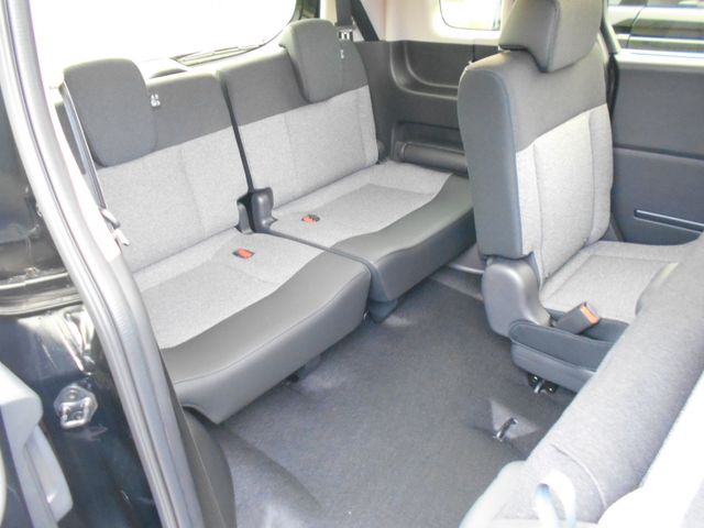 Honda FREED 2025-05 1052590-9