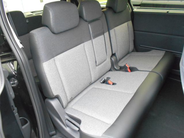 Honda FREED 2025-05 1052590-8