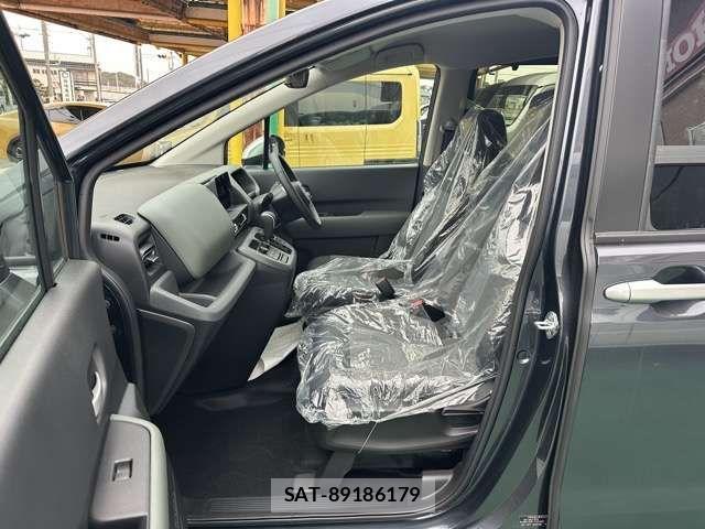 Honda FREED 2025-12 4943340-3