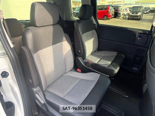 Honda FREED 2025-11 6676034-9