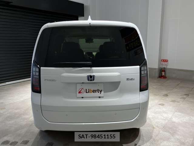 Honda FREED 2025-10 6905620-11
