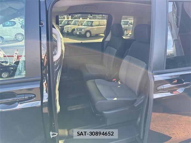 Honda FREED 2025-09 6905606-16