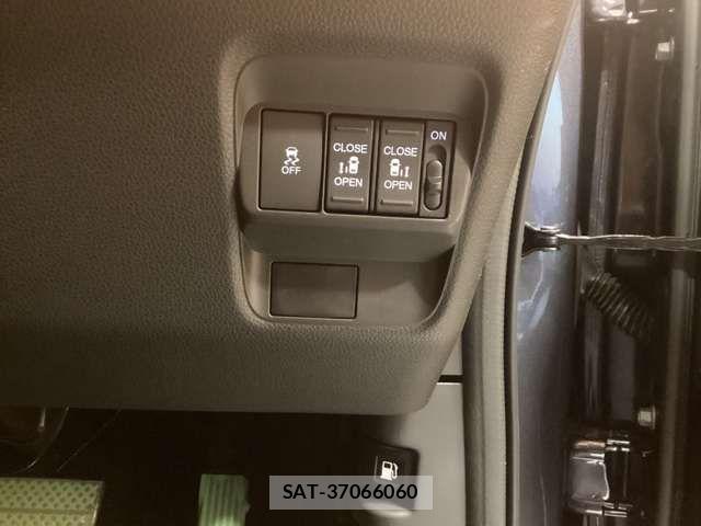 Honda FREED 2025-12 6905579-5