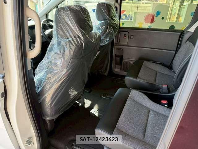 Honda FREED 2025-12 6905563-17