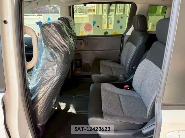 Honda FREED 2025-12 6905563-18