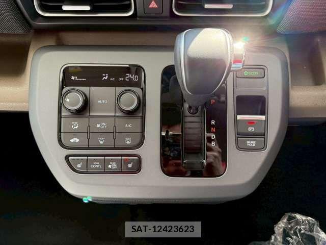 Honda FREED 2025-12 6905563-7