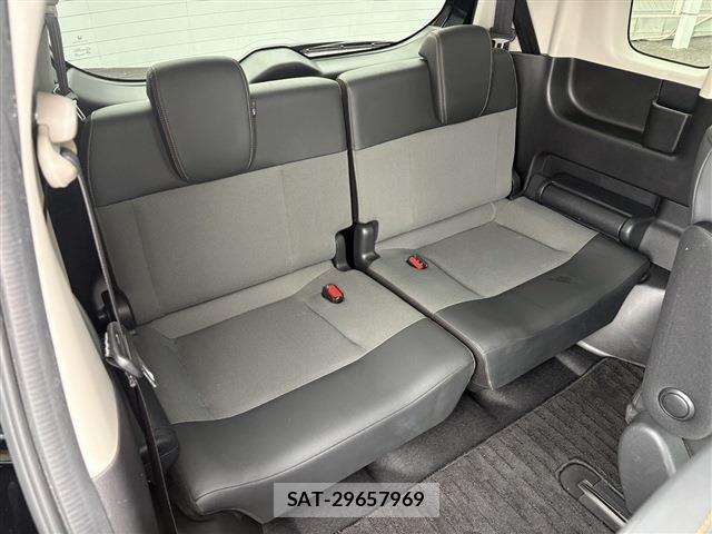 Honda FREED 2024-10 7058652-17