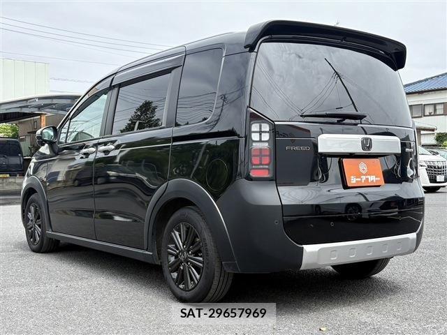 Honda FREED 2024-10 7058652-24