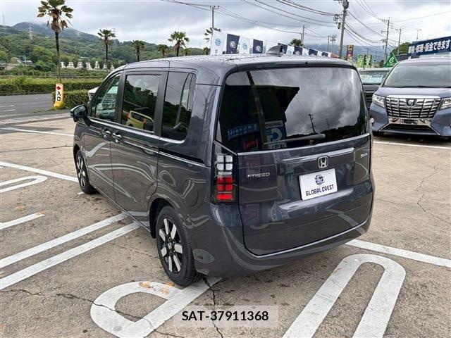 Honda FREED 2025-11 7218898-13