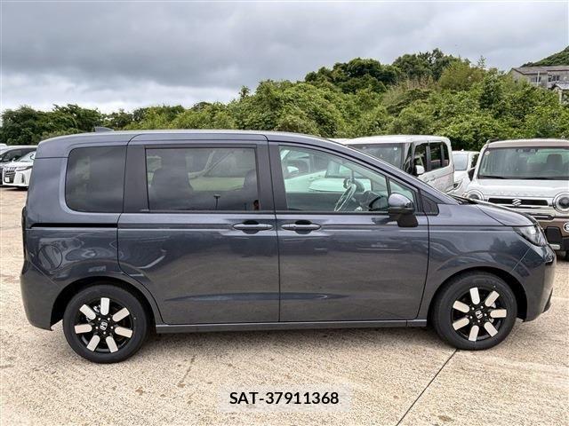 Honda FREED 2025-11 7218898-16