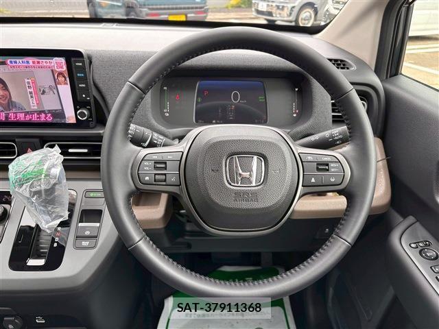 Honda FREED 2025-11 7218898-26