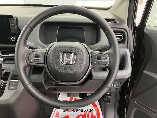Honda FREED 2025-11 7218894-18