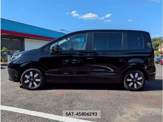 Honda FREED 2025-10 7327203-8