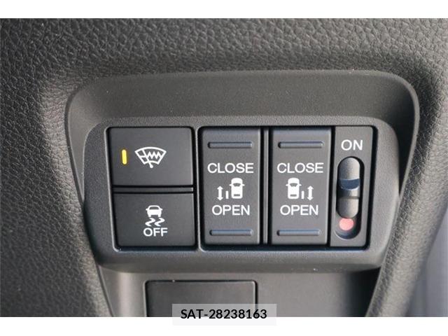 Honda FREED 2026-05 7327198-3