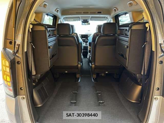 Honda FREED 2025-12 7454490-18