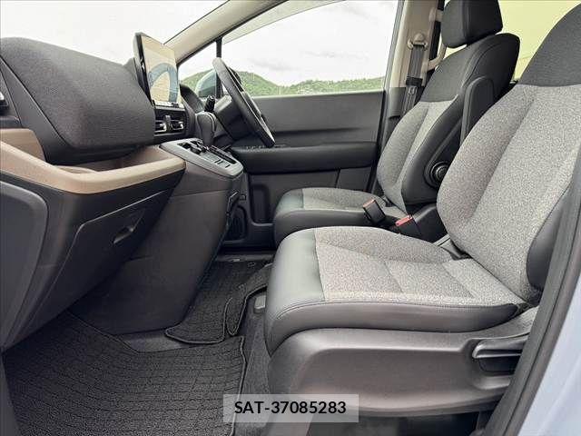 Honda FREED 2025-02 7616706-17