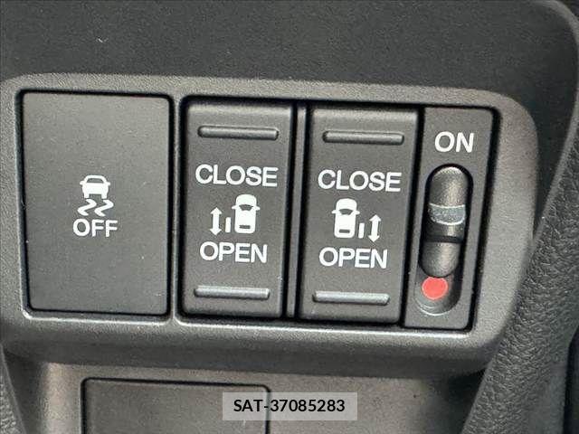 Honda FREED 2025-02 7616706-3