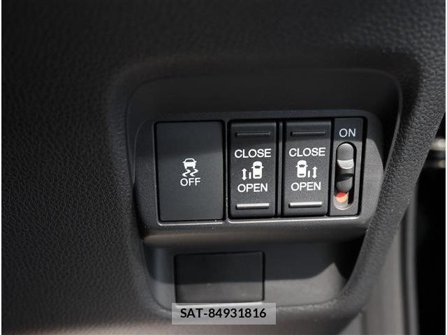 Honda FREED 2026-03 8099297-7