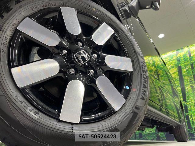 Honda FREED 2026-06 8158497-13
