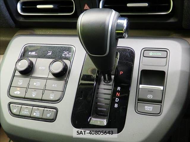 Honda FREED 2025-09 8207621-11