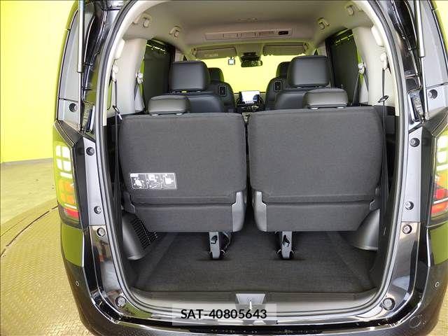 Honda FREED 2025-09 8207621-24