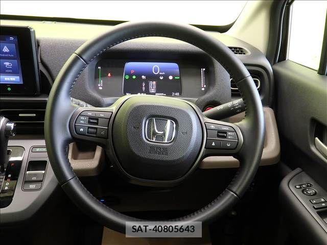 Honda FREED 2025-09 8207621-6