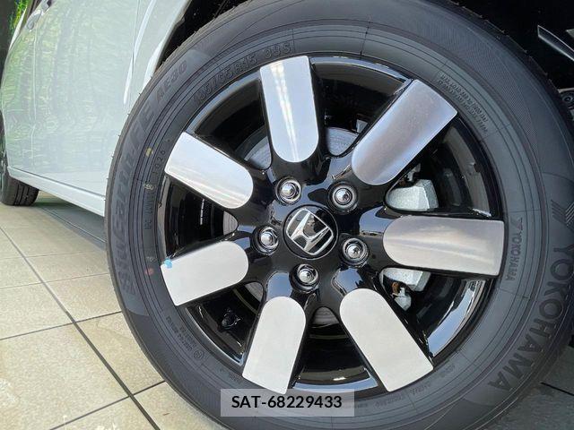 Honda FREED 2026-07 8207619-12