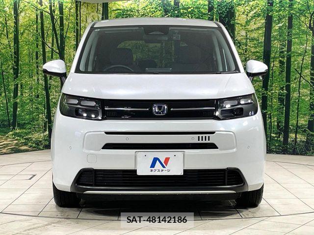 Honda FREED 2025-04 8207616-14