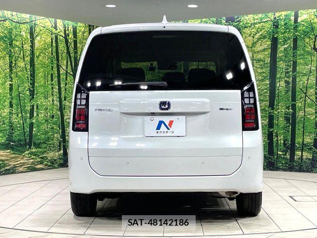 Honda FREED 2025-04 8207616-15