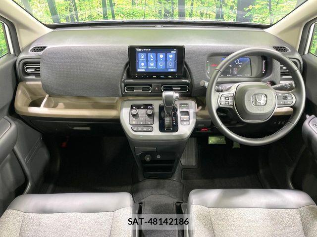Honda FREED 2025-04 8207616-1