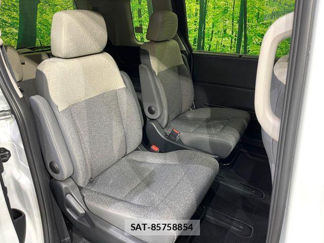 Honda FREED 2025-03 8207618-10