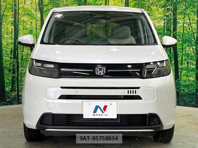 Honda FREED 2025-03 8207618-15
