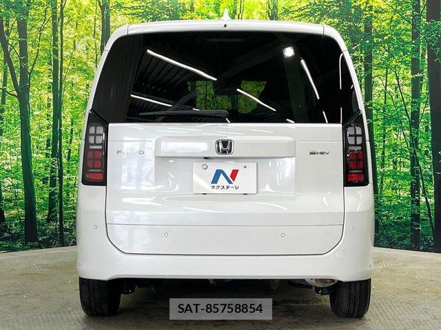 Honda FREED 2025-03 8207618-16