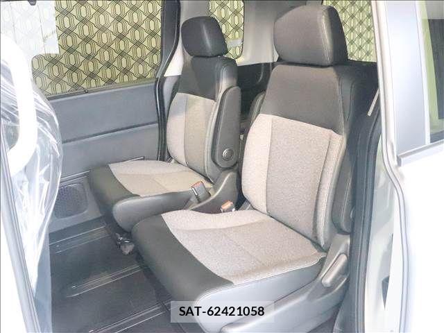 Honda FREED 2026-07 8245256-11