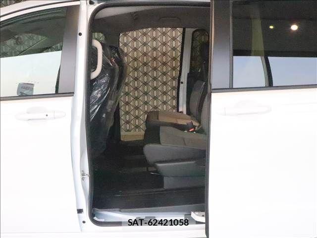 Honda FREED 2026-07 8245256-16