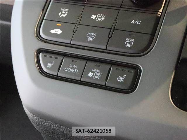 Honda FREED 2026-07 8245256-6