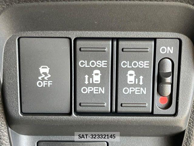 Honda FREED 2025-08 8245257-6