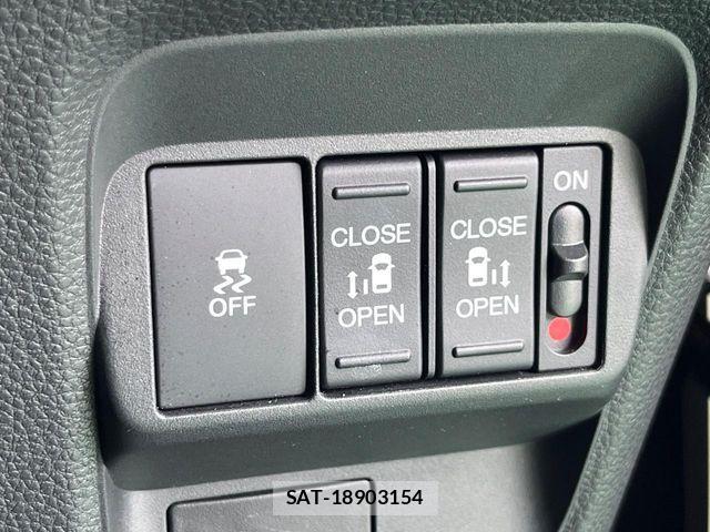 Honda FREED 2025-04 8335930-4
