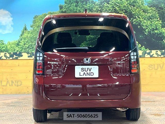 Honda FREED 2025-08 8335927-12