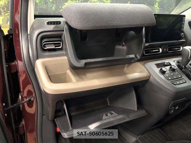 Honda FREED 2025-08 8335927-18