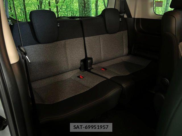 Honda FREED 2026-07 8335931-10