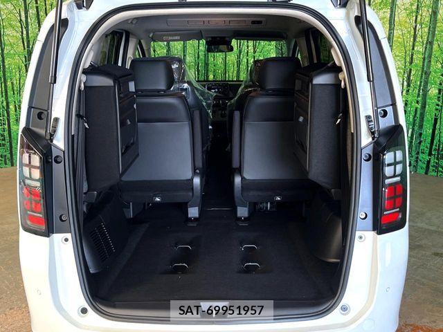 Honda FREED 2026-07 8335931-11